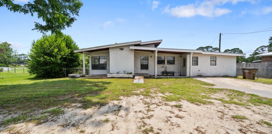 Дом в Порт-Сент-Джо, Флорида 3 спальни, 185.43м2 № 562645