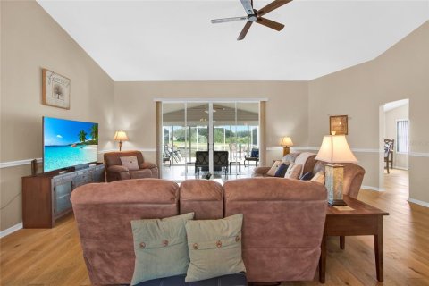 House in Leesburg, Florida 2 bedrooms, 183.39 sq.m. № 1898767 - photo 7