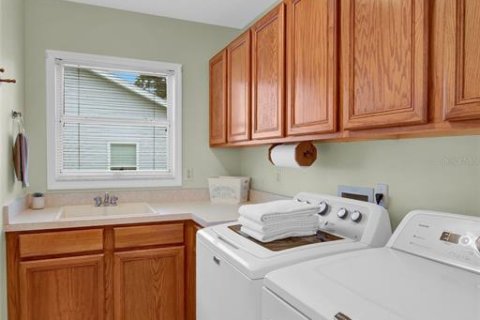 House in Leesburg, Florida 2 bedrooms, 183.39 sq.m. № 1898767 - photo 23