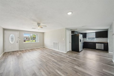 Купить виллу или дом в Холидэй, Флорида 5 комнат, 120.96м2, № 1592319 - фото 12