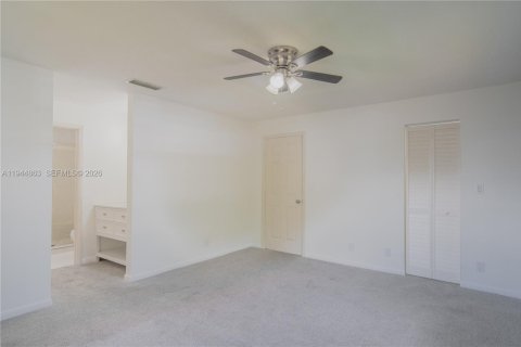 Condo in Coral Springs, Florida, 3 bedrooms  № 2001414 - photo 9