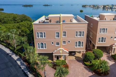 Adosado en venta en Dunedin, Florida, 4 dormitorios, 263.1 m2 № 1736544 - foto 4