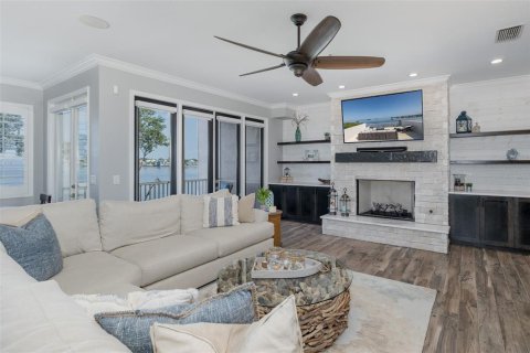 Adosado en venta en Dunedin, Florida, 4 dormitorios, 263.1 m2 № 1736544 - foto 19