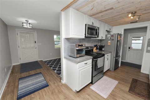 House in Lakeland, Florida 3 bedrooms, 151.43 sq.m. № 1718215 - photo 12