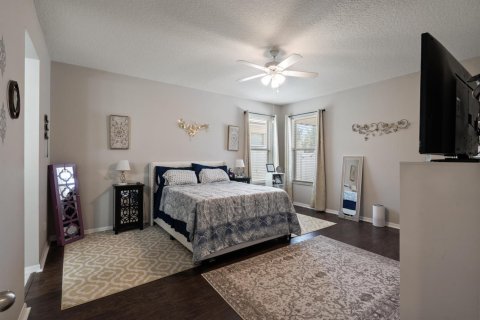 House in Orlando, Florida 5 bedrooms, 292.46 sq.m. № 2179042 - photo 15