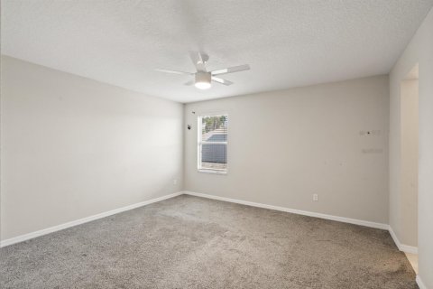 House in Orlando, Florida 5 bedrooms, 292.46 sq.m. № 2179042 - photo 30