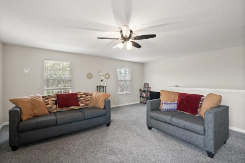 House in Orlando, Florida 5 bedrooms, 292.46 sq.m. № 2179042 - photo 25