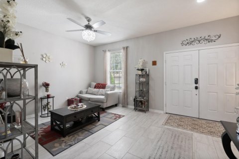 House in Orlando, Florida 5 bedrooms, 292.46 sq.m. № 2179042 - photo 4