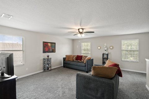 House in Orlando, Florida 5 bedrooms, 292.46 sq.m. № 2179042 - photo 23