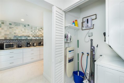 Снять в аренду виллу или дом в Дания-Бич, Флорида 4 спальни, 167.22м2, № 1958542 - фото 11