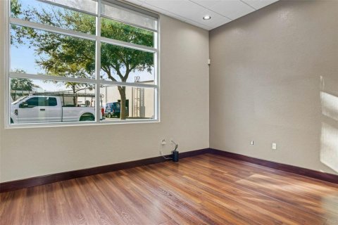 Commercial property in Orlando, Florida № 1512008 - photo 15