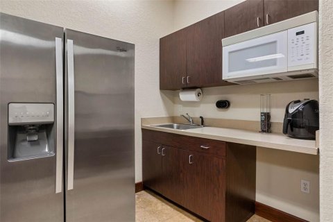 Commercial property in Orlando, Florida № 1512008 - photo 18