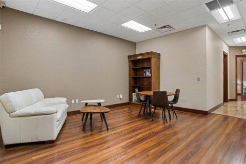 Commercial property in Orlando, Florida № 1512008 - photo 13