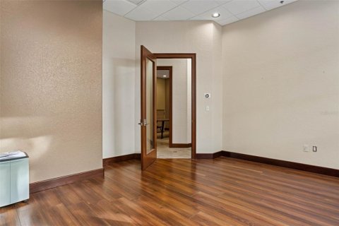 Commercial property in Orlando, Florida № 1512008 - photo 16