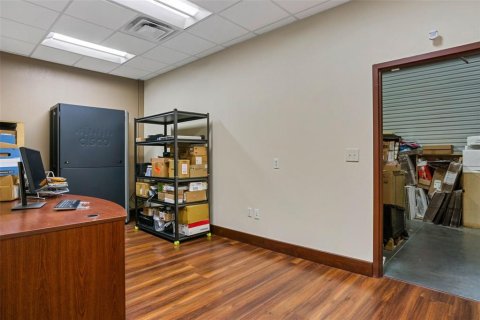 Commercial property in Orlando, Florida № 1512008 - photo 20