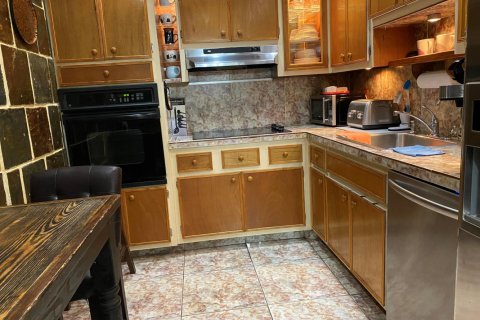 Condo in Sunny Isles Beach, Florida, 2 bedrooms № 2146067 - photo 8