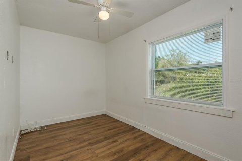 Commercial property in Saint Petersburg, Florida 194.72 sq.m. № 1735411 - photo 13