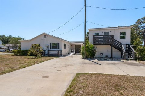 Commercial property in Saint Petersburg, Florida 194.72 sq.m. № 1735411 - photo 28