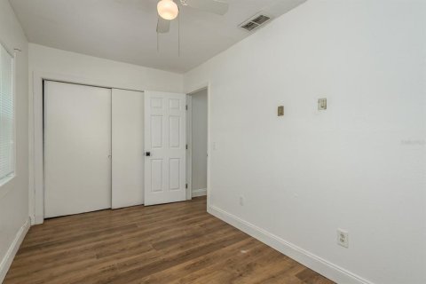 Commercial property in Saint Petersburg, Florida 194.72 sq.m. № 1735411 - photo 14
