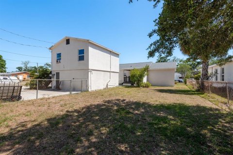 Commercial property in Saint Petersburg, Florida 194.72 sq.m. № 1735411 - photo 26