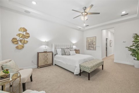 House in Land O' Lakes, Florida 3 bedrooms, 309.36 sq.m. № 1691096 - photo 28