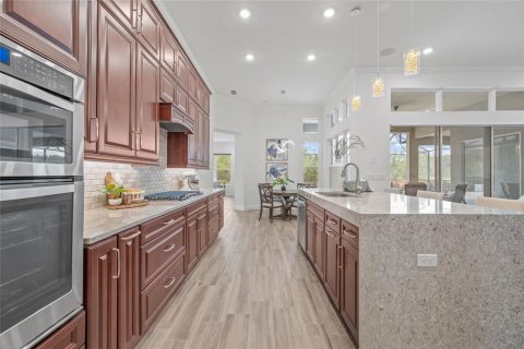 House in Land O' Lakes, Florida 3 bedrooms, 309.36 sq.m. № 1691096 - photo 20