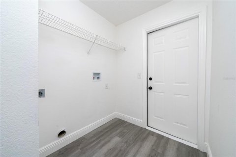 House in Apopka, Florida 3 bedrooms, 117.43 sq.m. № 1833273 - photo 10