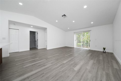 House in Apopka, Florida 3 bedrooms, 117.43 sq.m. № 1833273 - photo 26