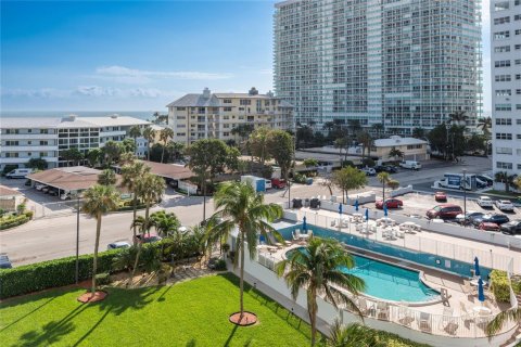 Condominio en venta en Fort Lauderdale, Florida, 1 dormitorio, 74.79 m2 № 2245208 - foto 14