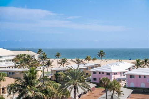 Condominio en venta en Fort Lauderdale, Florida, 1 dormitorio, 74.79 m2 № 2245208 - foto 17