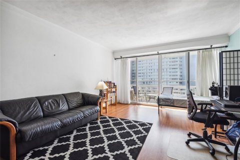 Condominio en venta en Fort Lauderdale, Florida, 1 dormitorio, 74.79 m2 № 2245208 - foto 3