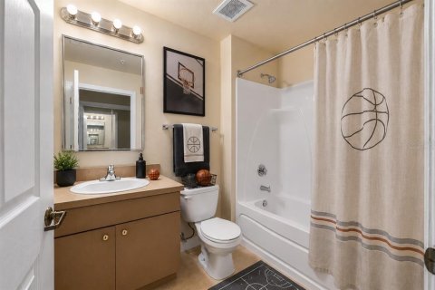 Condo in Gainesville, Florida, 4 bedrooms  № 2324674 - photo 28