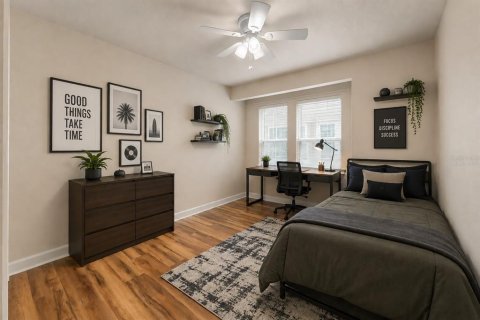 Condo in Gainesville, Florida, 4 bedrooms  № 2324674 - photo 21