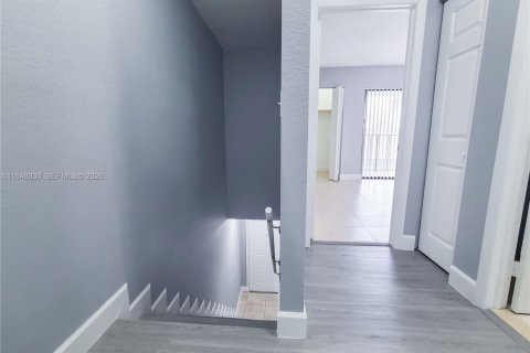 Снять в аренду кондоминиум в Хайалиа, Флорида 2 спальни, 105.26м2, № 2004711 - фото 14