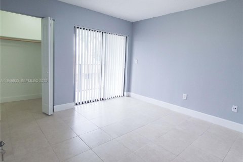 Снять в аренду кондоминиум в Хайалиа, Флорида 2 спальни, 105.26м2, № 2004711 - фото 18