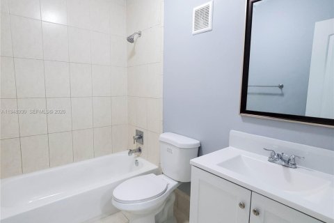 Снять в аренду кондоминиум в Хайалиа, Флорида 2 спальни, 105.26м2, № 2004711 - фото 17