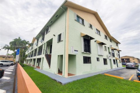 Снять в аренду кондоминиум в Хайалиа, Флорида 2 спальни, 105.26м2, № 2004711 - фото 22