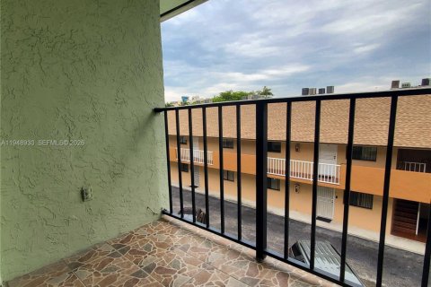 Снять в аренду кондоминиум в Хайалиа, Флорида 2 спальни, 105.26м2, № 2004711 - фото 20