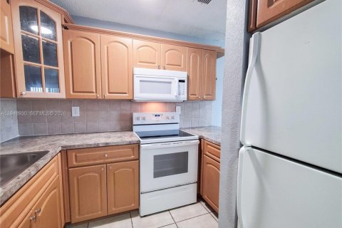 Кондоминиум с 2 спальнями в Хайалиа, Флорида № 2004711