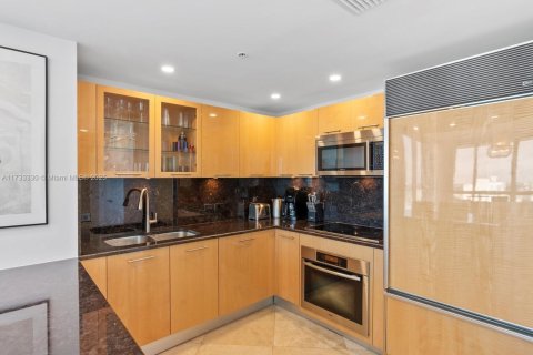 Condominio en venta en Miami Beach, Florida, 1 dormitorio, 76.18 m2 № 1703639 - foto 15