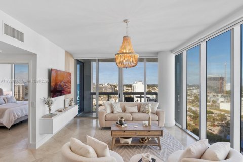 Condominio en venta en Miami Beach, Florida, 1 dormitorio, 76.18 m2 № 1703639 - foto 3