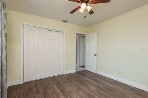 Casa en venta en Clearwater, Florida, 4 dormitorios, 154.96 m2 № 1786186 - foto 14