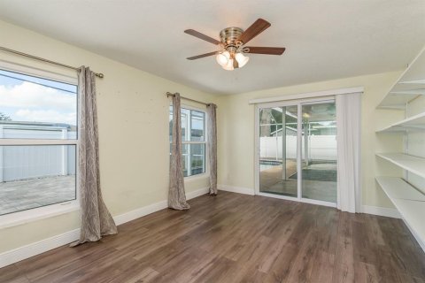 Casa en venta en Clearwater, Florida, 4 dormitorios, 154.96 m2 № 1786186 - foto 19