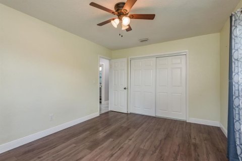 Casa en venta en Clearwater, Florida, 4 dormitorios, 154.96 m2 № 1786186 - foto 16