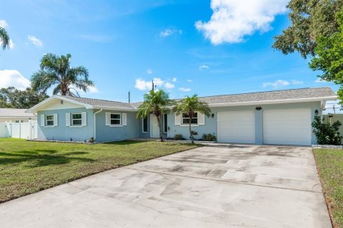Casa en venta en Clearwater, Florida, 4 dormitorios, 154.96 m2 № 1786186 - foto 5