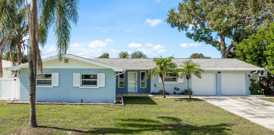 Casa en Clearwater, Florida 4 dormitorios, 154.96 m2 № 1786186