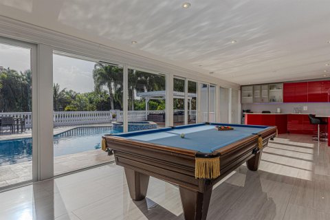 House in Plantation, Florida 5 bedrooms, 372.82 sq.m. № 2084137 - photo 11