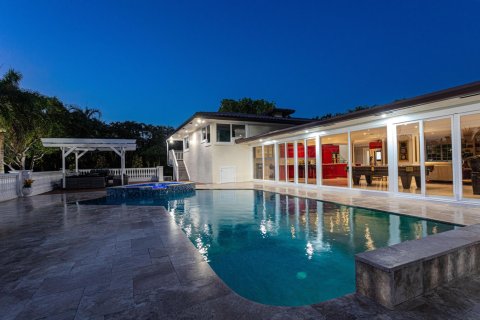 House in Plantation, Florida 5 bedrooms, 372.82 sq.m. № 2084137 - photo 3