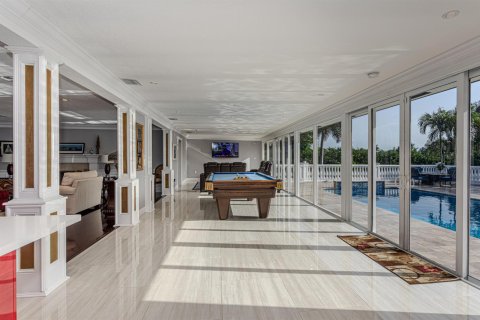 House in Plantation, Florida 5 bedrooms, 372.82 sq.m. № 2084137 - photo 12