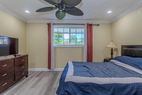 House in Plantation, Florida 5 bedrooms, 372.82 sq.m. № 2084137 - photo 18